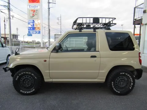 Mitsubishi Pajero Mini
