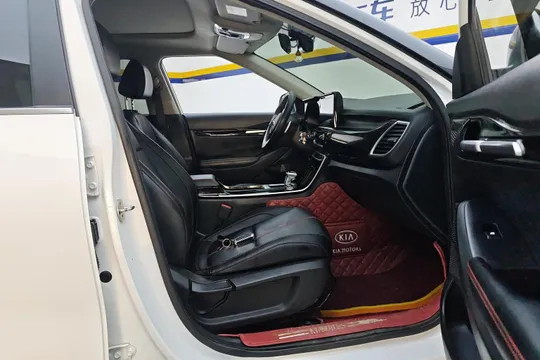 Kia KX3