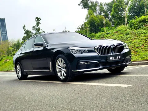 BMW 7-Series
