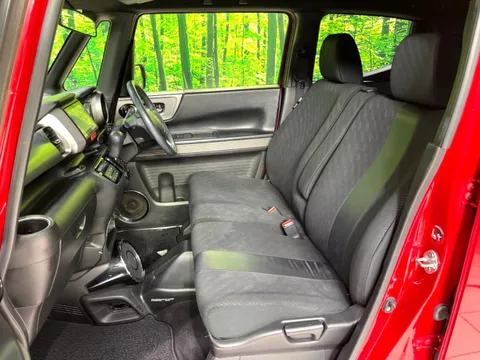 Honda N-BOX Slash