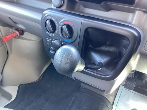 Mitsubishi Minicab Van