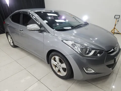 Hyundai Elantra (Avante)