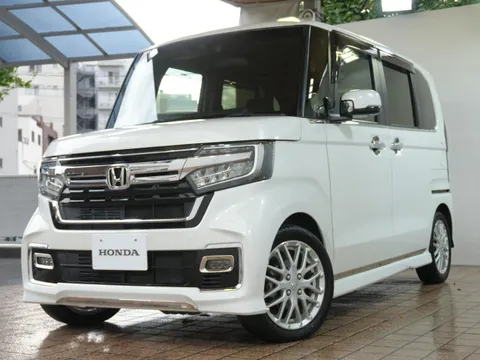 Honda N-BOX Custom