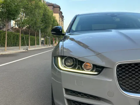 Jaguar XEL