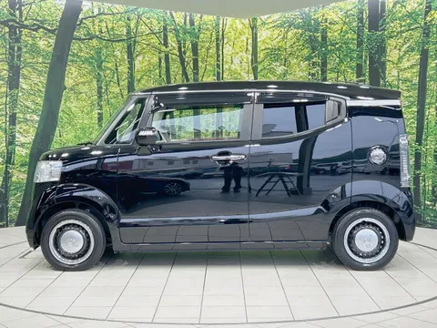 Honda N-BOX Slash