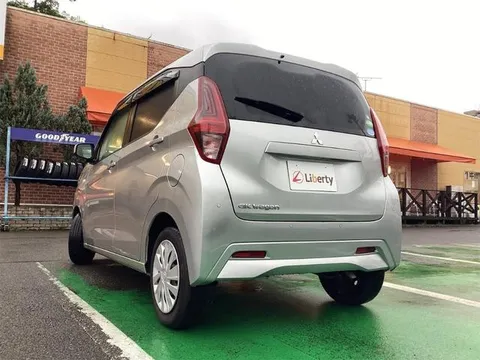 Mitsubishi eK Wagon
