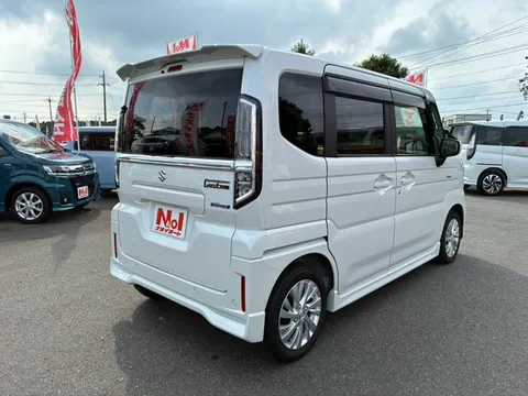 Suzuki Spacia Custom