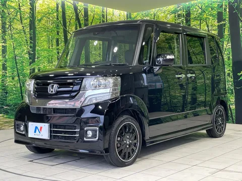 Honda N-BOX Custom