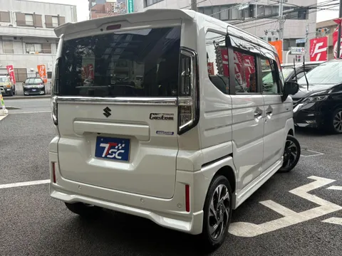 Suzuki Spacia Custom