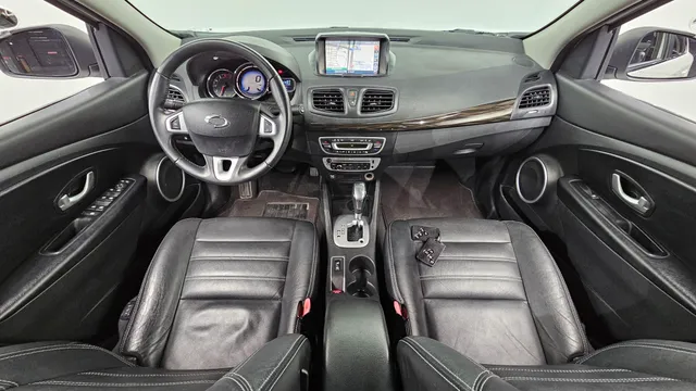 Renault SM3