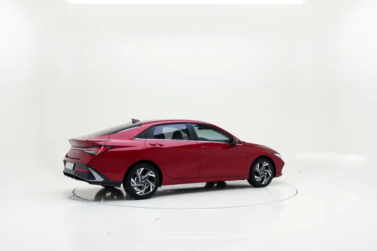 Hyundai Elantra (Avante)
