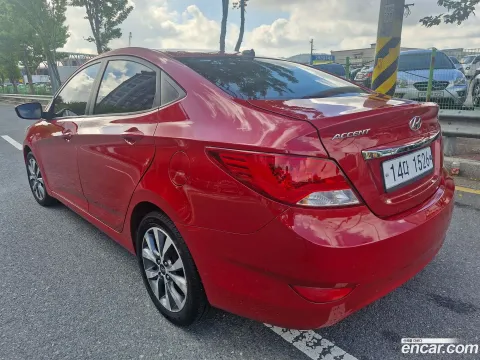 Hyundai Accent