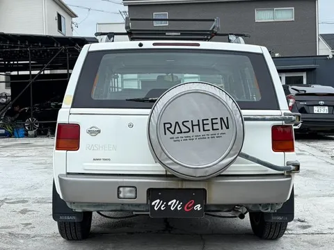 Nissan Rasheen
