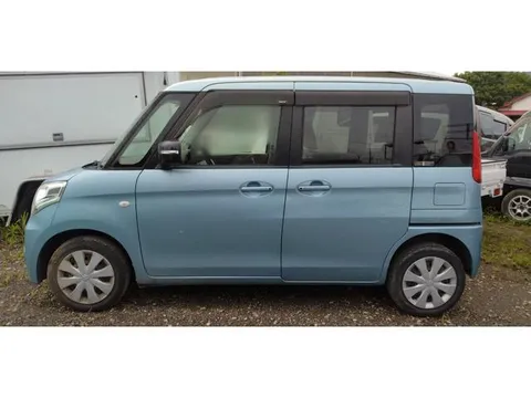 Suzuki Spacia
