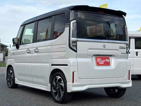 Suzuki Spacia Custom