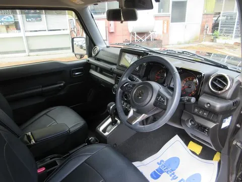 Suzuki Jimny Sierra