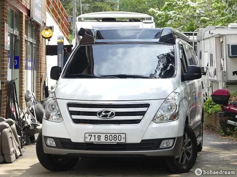 Hyundai Grand Starex