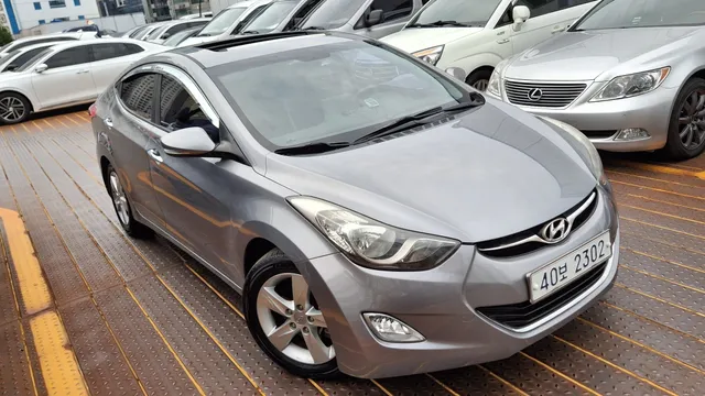 Hyundai Elantra (Avante)