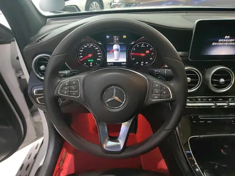 Mercedes-Benz Mercedes-Benz GLC