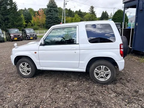Nissan KIX