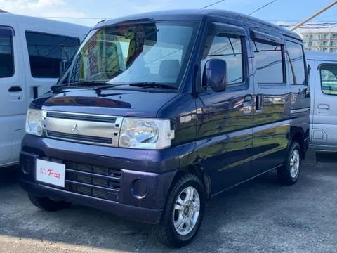 Mitsubishi Minicab Van