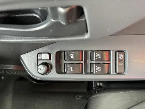 Toyota Pixis Mega
