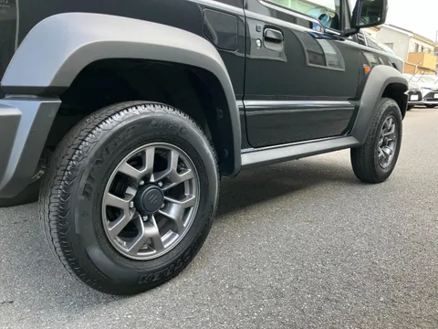 Suzuki Jimny Sierra