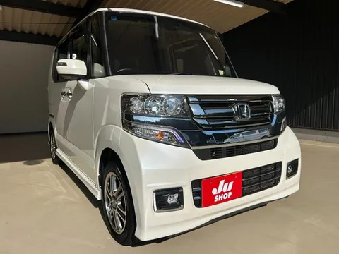 Honda N-BOX Plus Custom