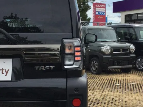 Daihatsu Taft