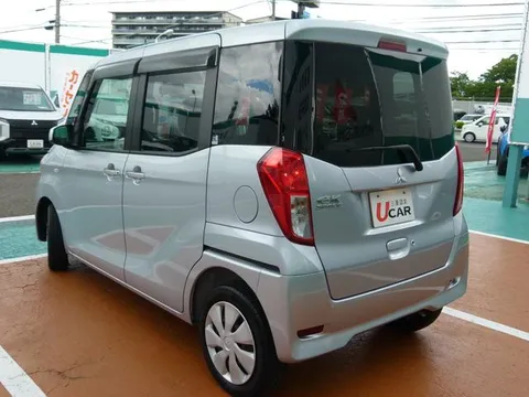 Mitsubishi eK Space