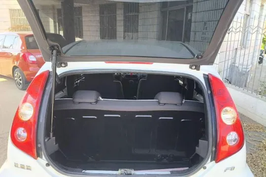 BYD F0