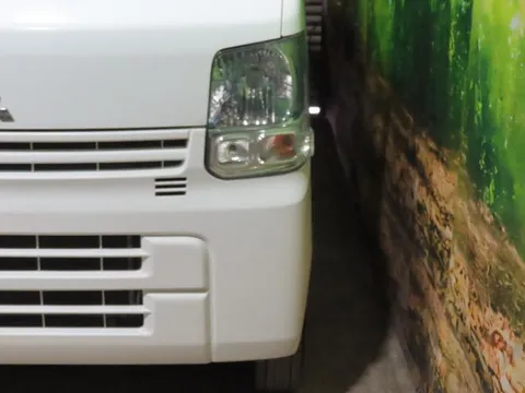 Mitsubishi Minicab Van