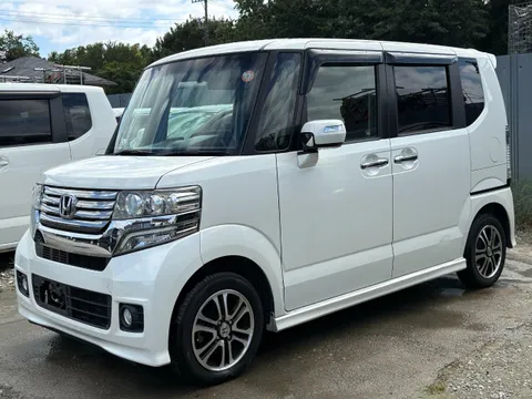 Honda N-BOX Plus Custom