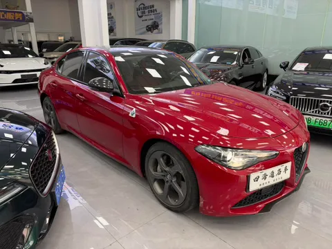 Alfa Romeo Giulia