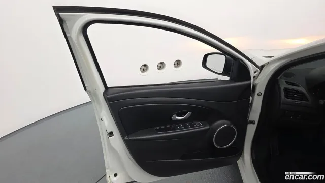 Renault SM3