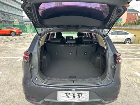 BYD Tang