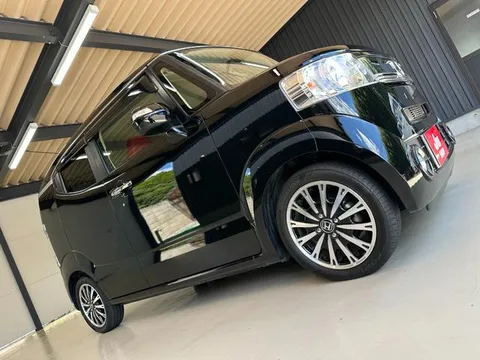 Honda N-BOX Slash