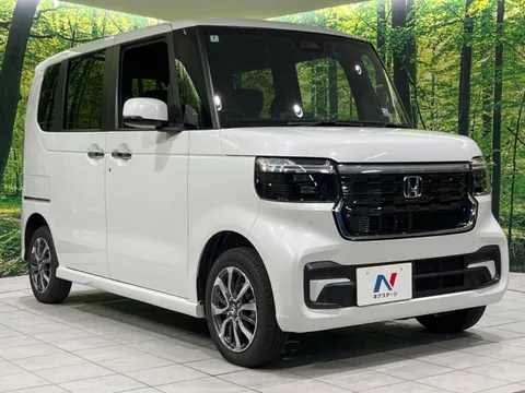 Honda N-BOX Custom