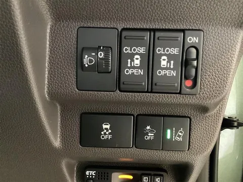 Honda Freed Plus