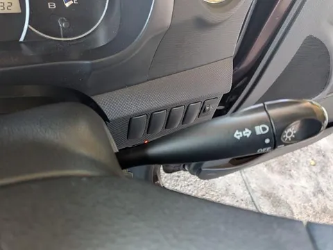 Subaru Lucra