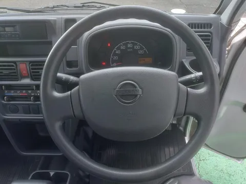 Nissan Clipper Truck