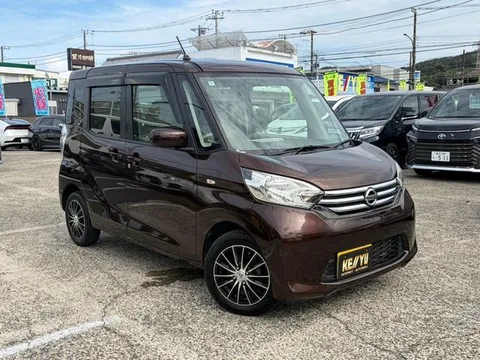 Nissan Dayz Roox