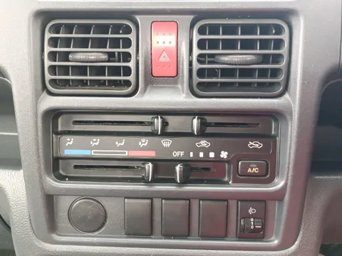 Mazda Scrum Truck