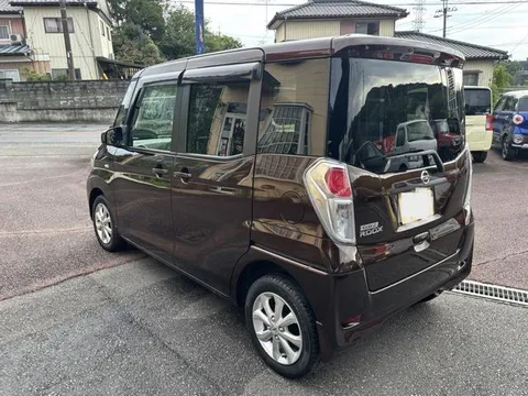 Nissan Dayz Roox