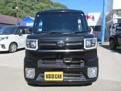 Toyota Pixis Mega
