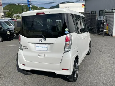 Nissan Dayz Roox