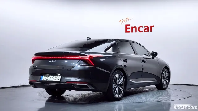 Kia K8