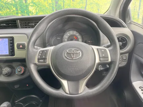 Toyota Yaris (Vitz)