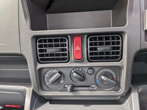 Nissan Clipper Truck