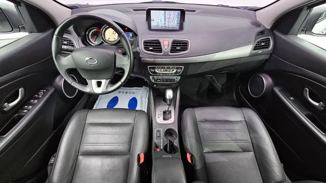 Renault SM3